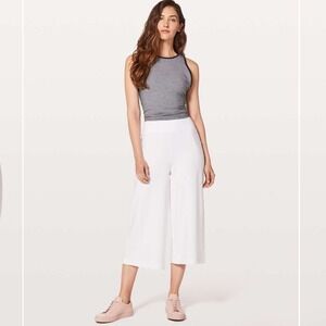 Lululemon Blissed Out Culottes 21" In White‎ Size 4